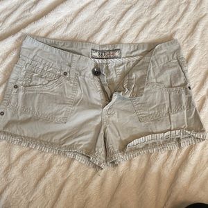 BKE shorts size 28